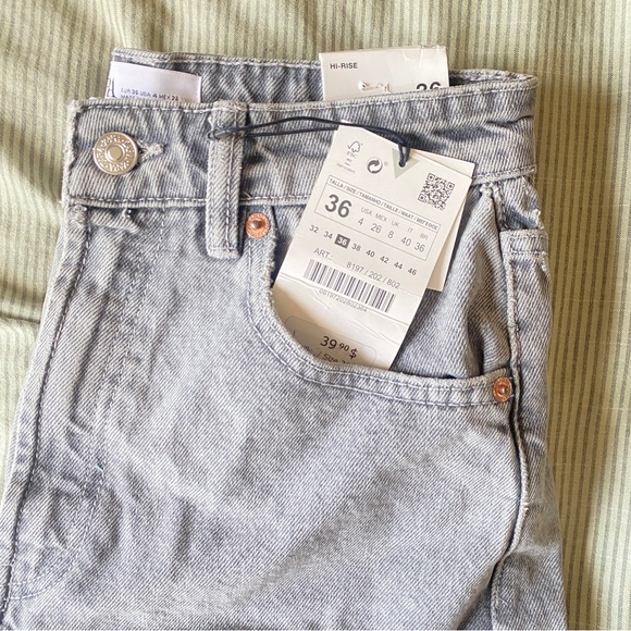 ZARA denim shorts - Picture 3 of 3